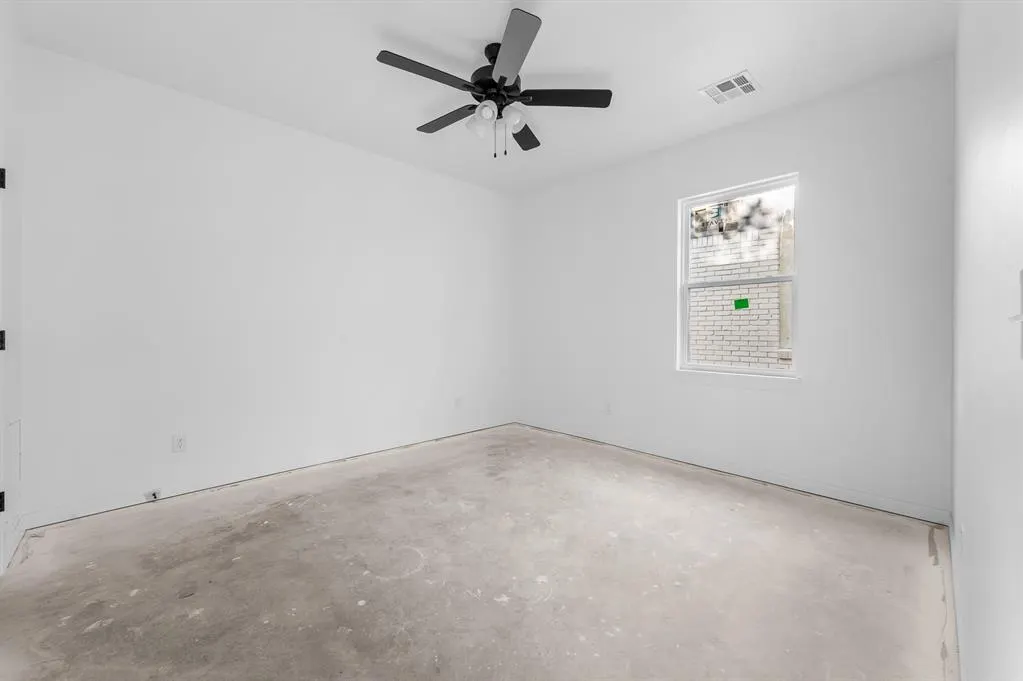 Photo 34 — 820 W 2nd Street, Edmond, OK 73003