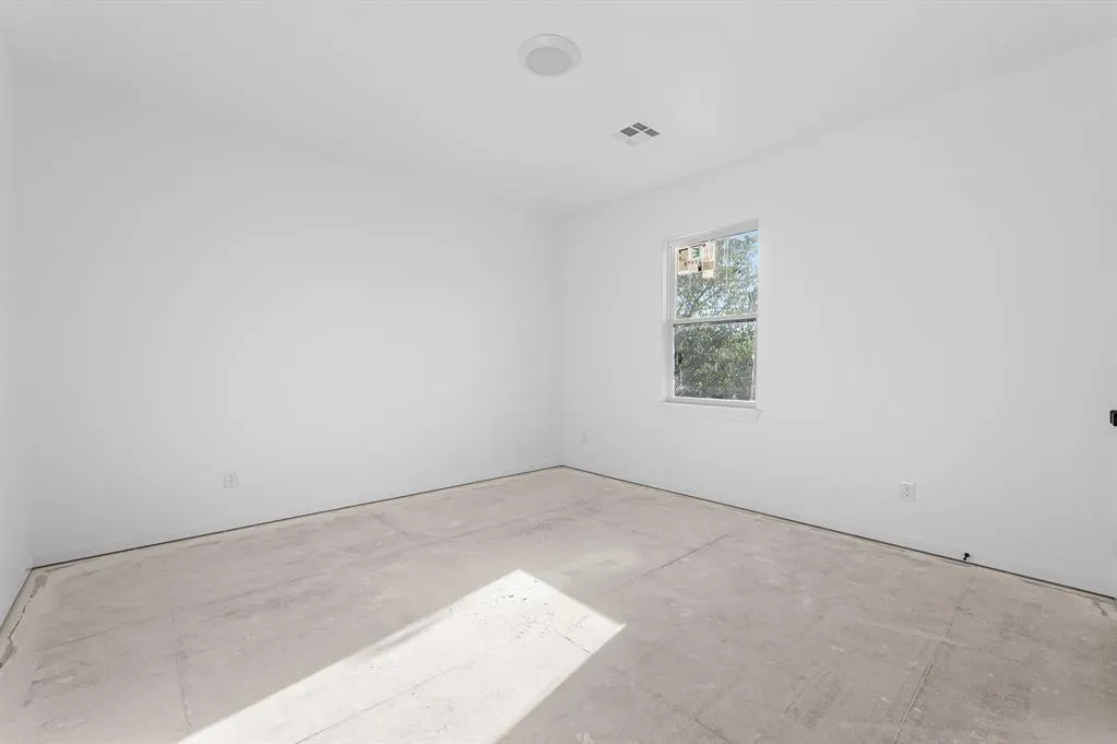 Photo 43 — 820 W 2nd Street, Edmond, OK 73003