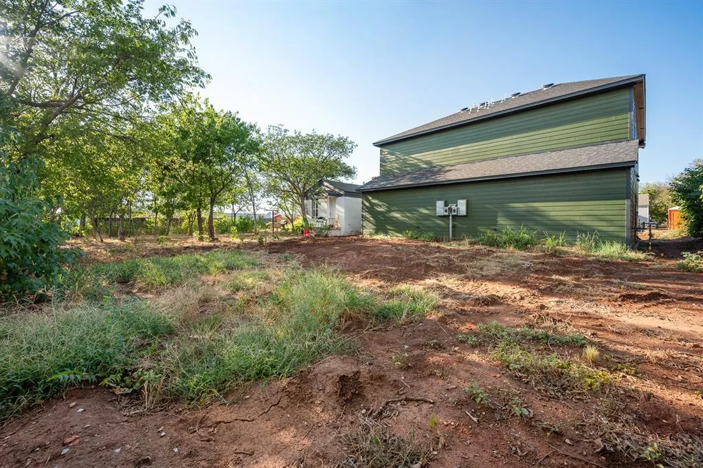 Photo 49 — 820 W 2nd Street, Edmond, OK 73003