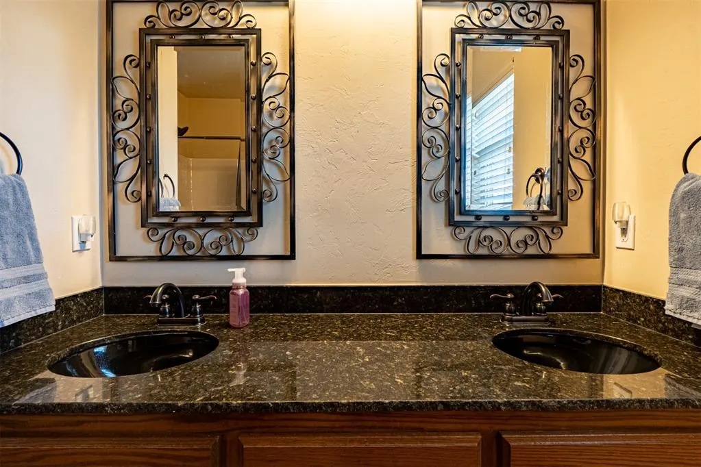 Photo 24 — 501 Cheltenham Trail, Blanchard, OK 73010