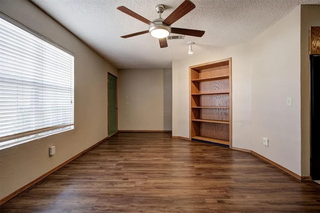 Photo 9 — 416 Belmont Drive, Edmond, OK 73034