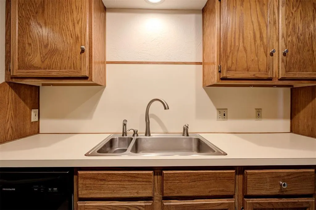 Photo 16 — 416 Belmont Drive, Edmond, OK 73034