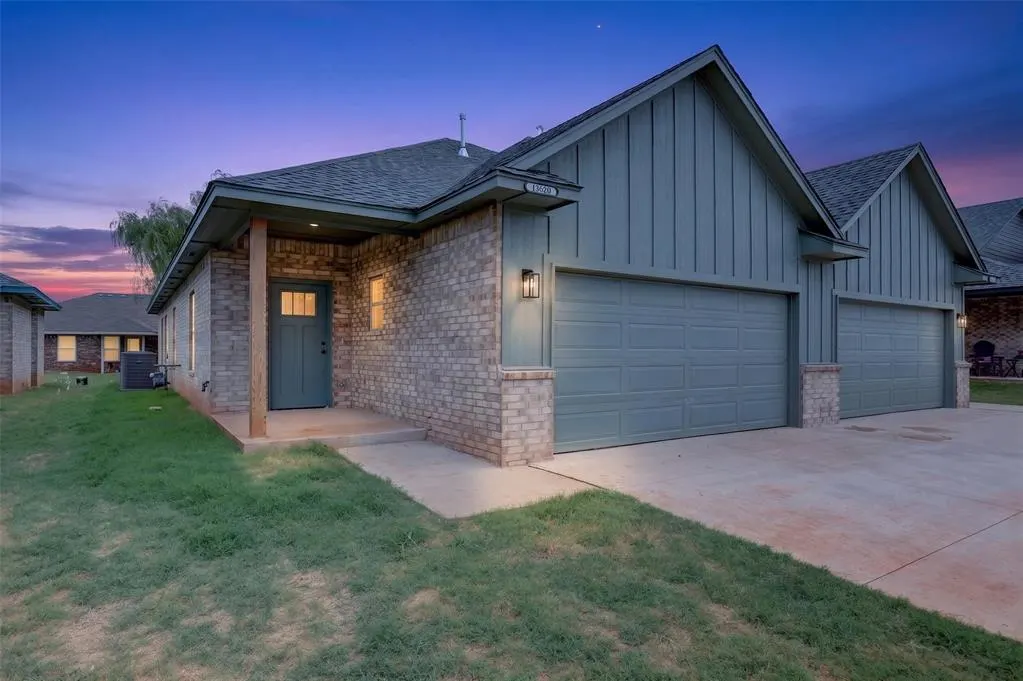 Photo 2 — 13620 Calli Court, Piedmont, OK 73078