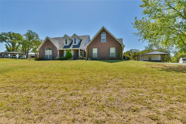Photo 2 — 210 Quail Creek Road, Seminole, OK 74868