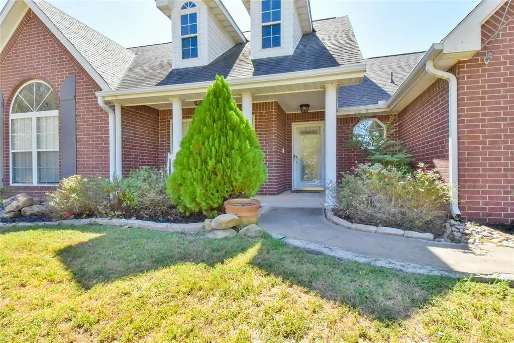 Photo 5 — 210 Quail Creek Road, Seminole, OK 74868