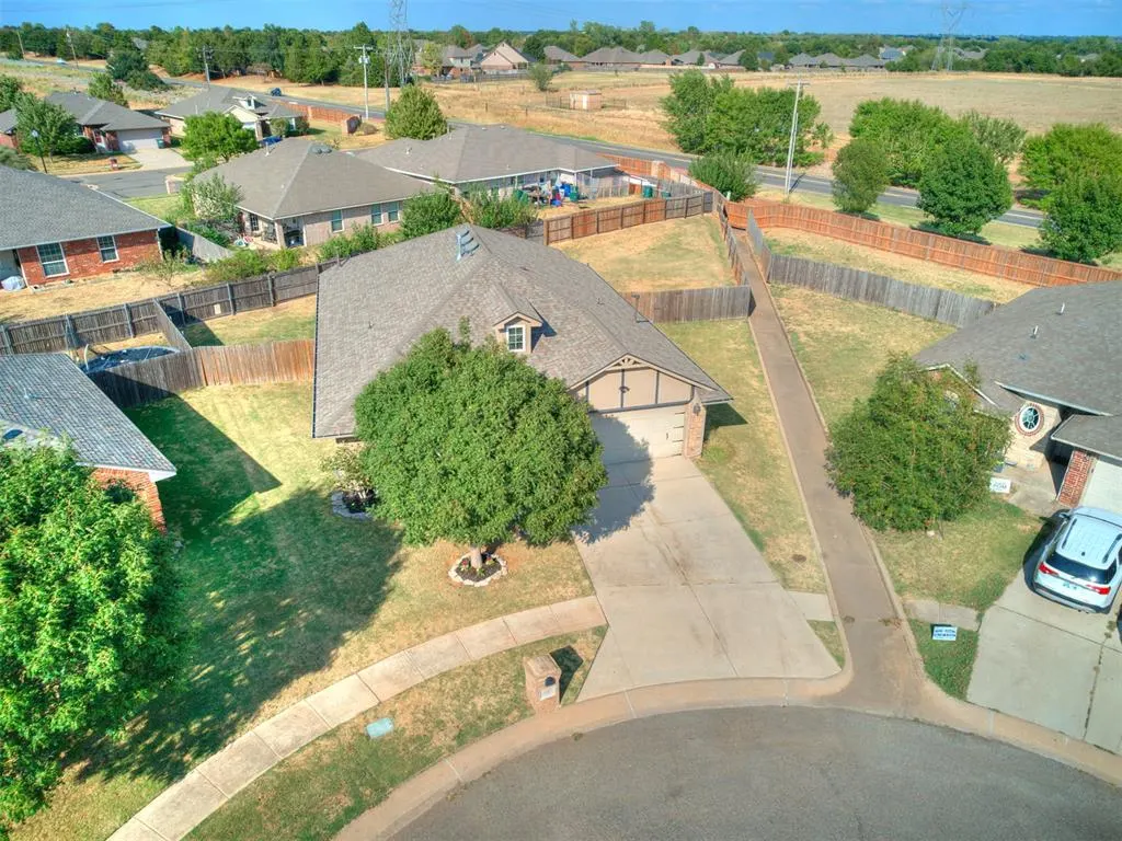 Photo 38 — 2137 Peacock Drive, Edmond, OK 73012