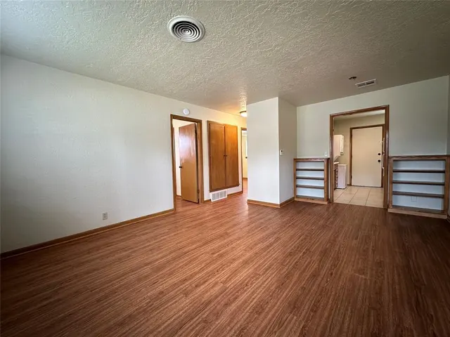 Photo 3 — 2011 Delaware Lane, Norman, OK 73071