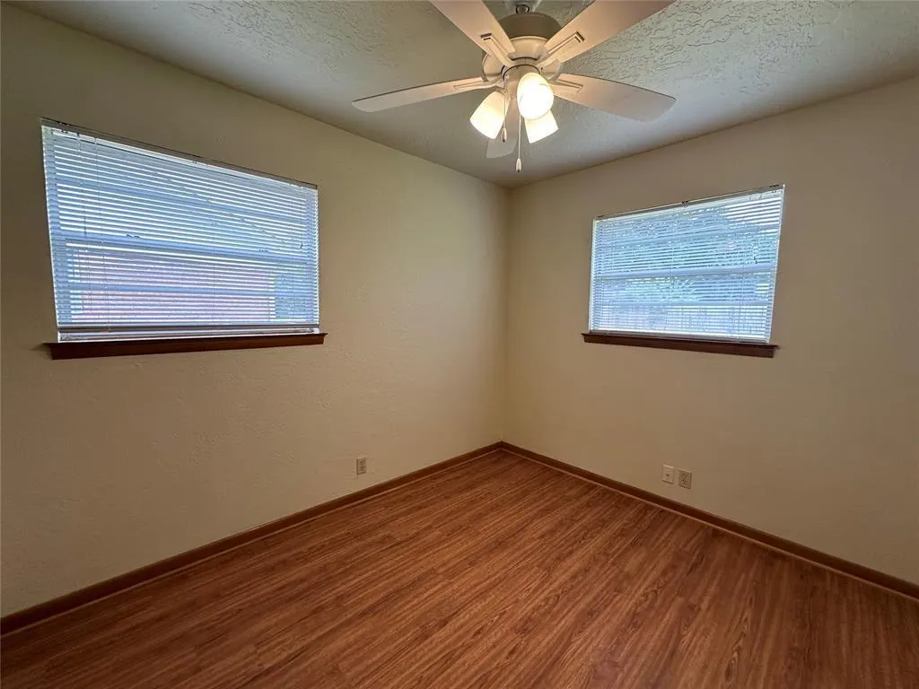 Photo 8 — 2011 Delaware Lane, Norman, OK 73071