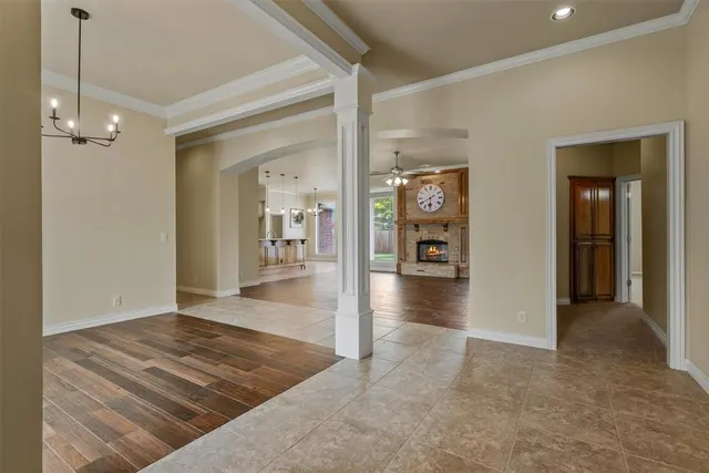 Photo 4 — 129 Bonaire Drive, Edmond, OK 73013