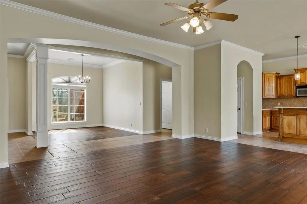 Photo 11 — 129 Bonaire Drive, Edmond, OK 73013