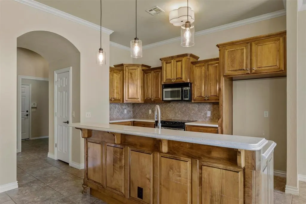 Photo 13 — 129 Bonaire Drive, Edmond, OK 73013