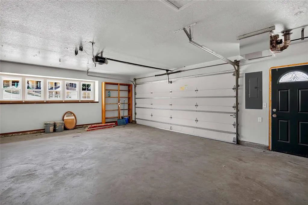 Photo 27 — 6 Pebble Creek Road, Norman, OK 73072