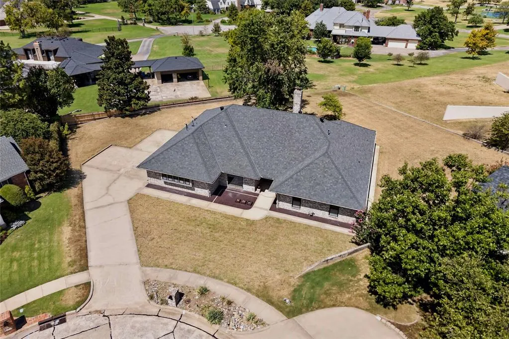 Photo 31 — 6 Pebble Creek Road, Norman, OK 73072