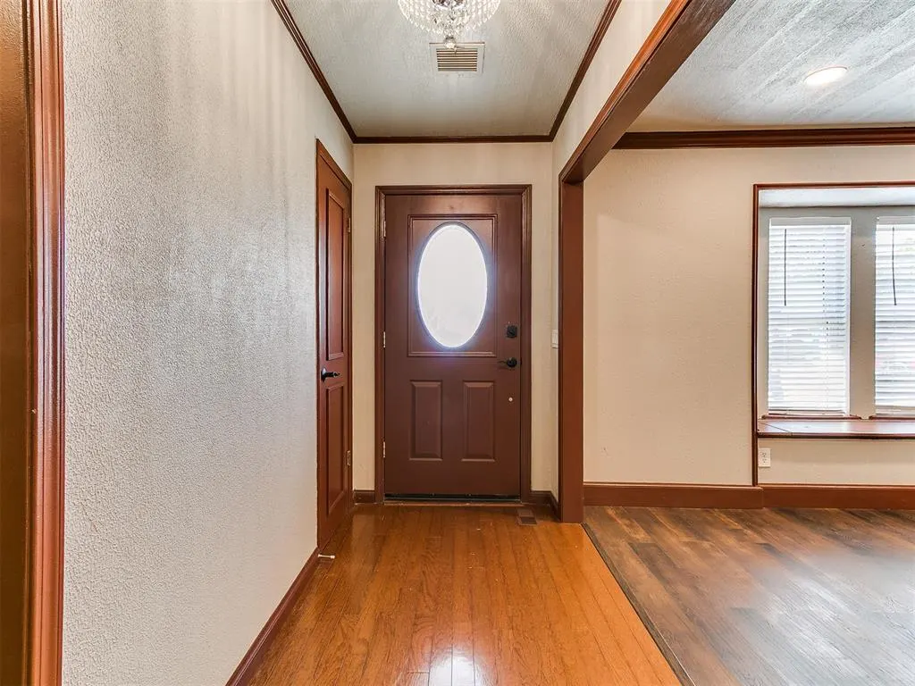 Photo 3 — 11700 Shasta Lane, Oklahoma City, OK 73162