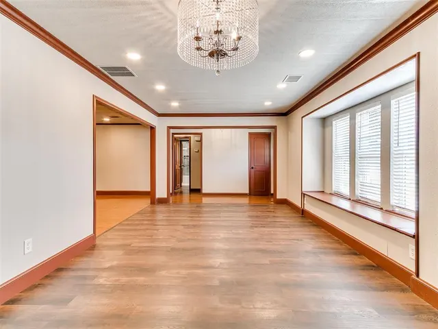Photo 5 — 11700 Shasta Lane, Oklahoma City, OK 73162