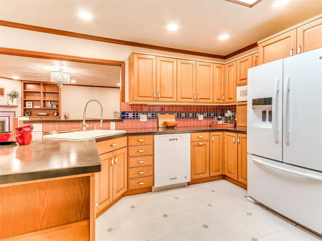 Photo 10 — 11700 Shasta Lane, Oklahoma City, OK 73162
