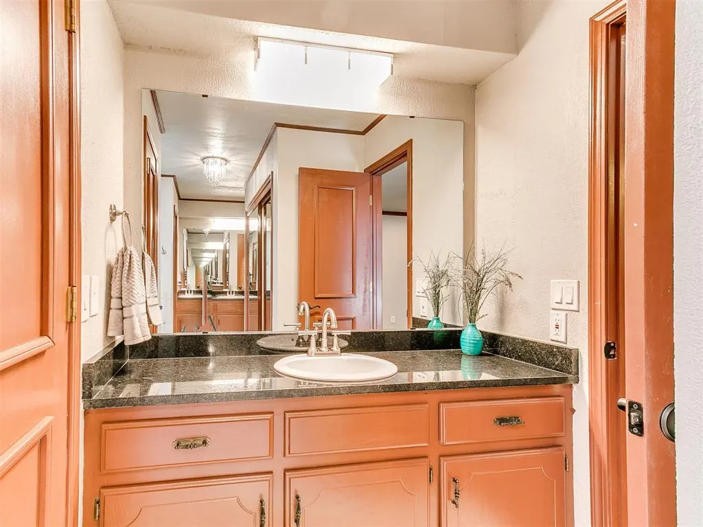 Photo 19 — 11700 Shasta Lane, Oklahoma City, OK 73162