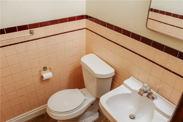Photo 8 — 714 Elmwood Drive, Norman, OK 73072
