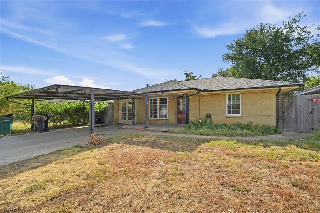 Front exterior — 2636 SW 46th Terrace, Oklahoma City, OK 73119