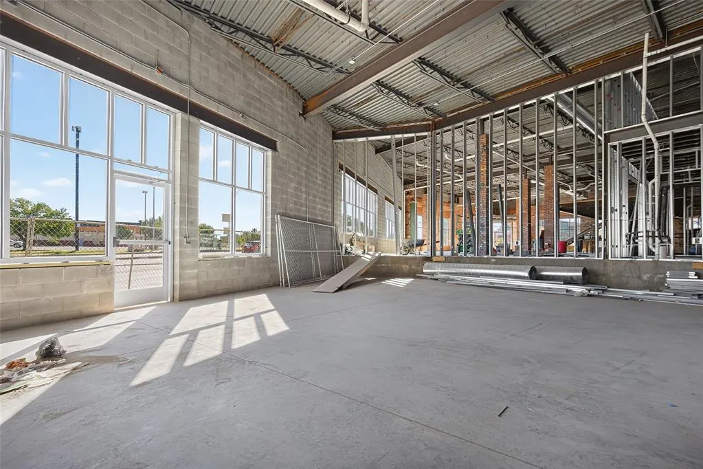 Photo 25 — 2401 N Classen Boulevard, Oklahoma City, OK 73106