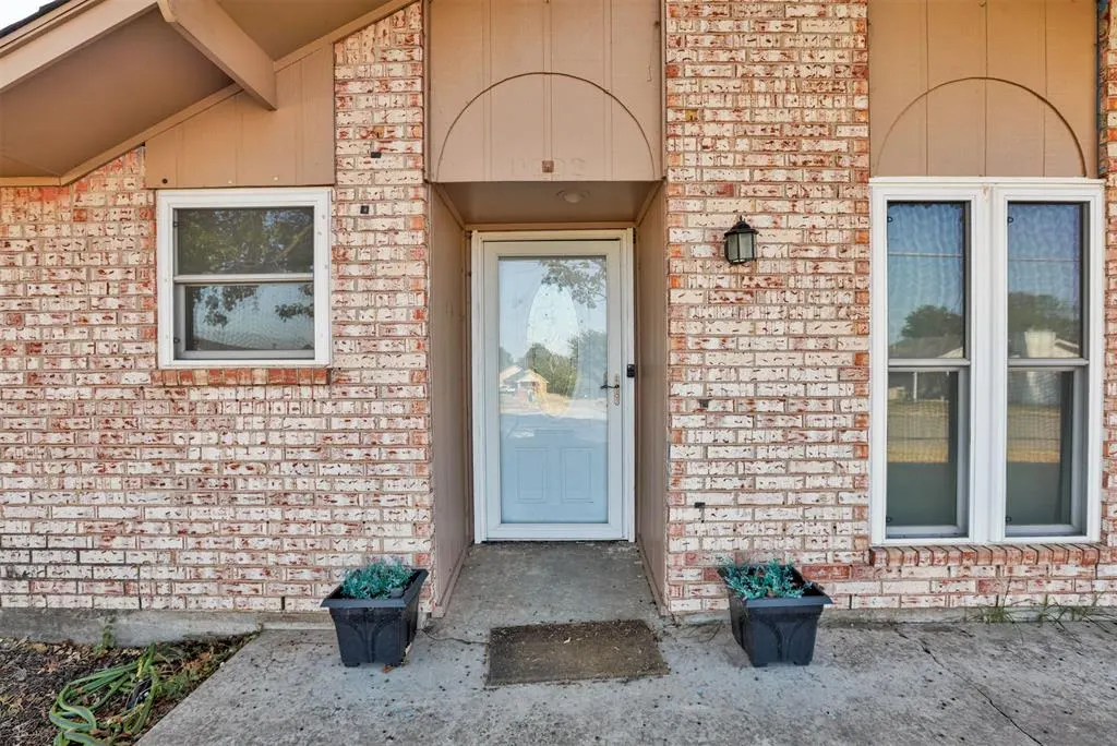 Photo 4 — 8801 Oakridge Drive, Midwest City, OK 73110