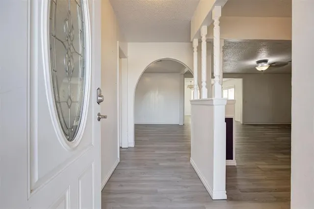Photo 5 — 8801 Oakridge Drive, Midwest City, OK 73110