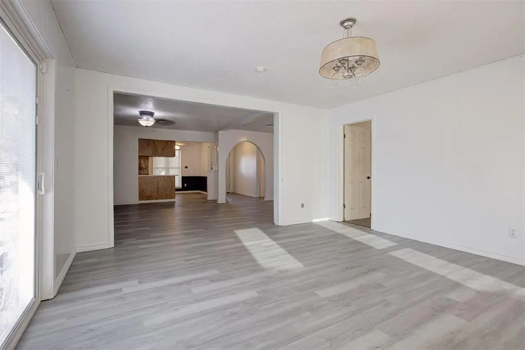 Photo 21 — 8801 Oakridge Drive, Midwest City, OK 73110