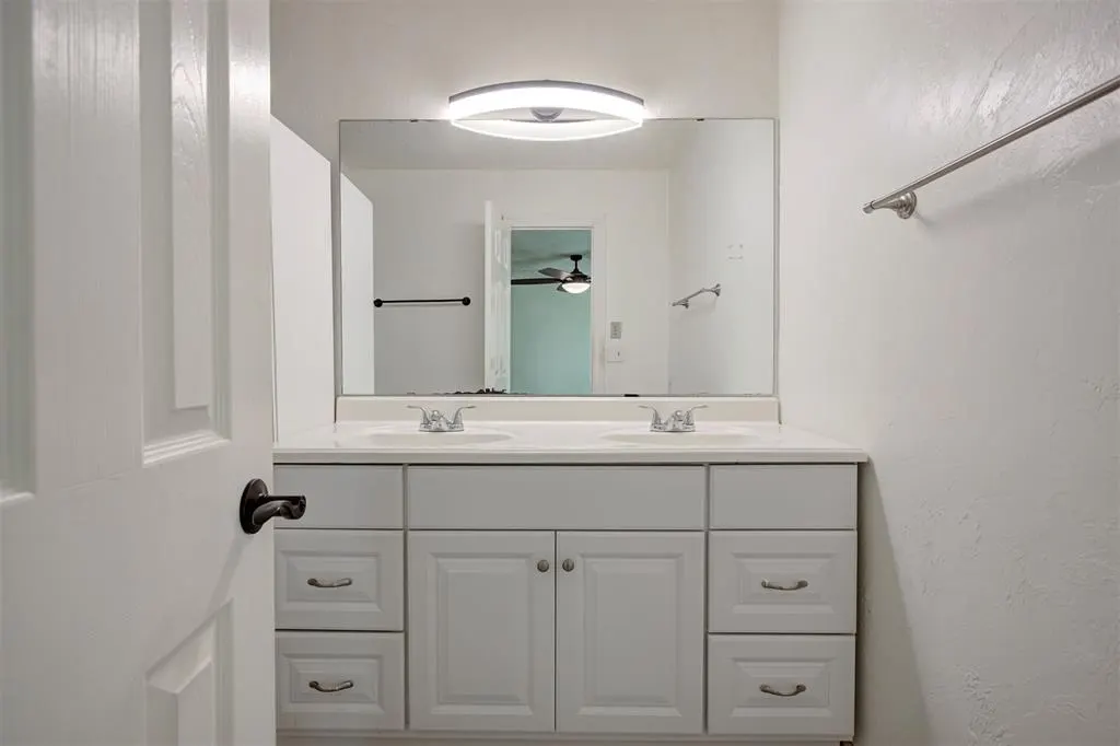 Photo 26 — 8801 Oakridge Drive, Midwest City, OK 73110