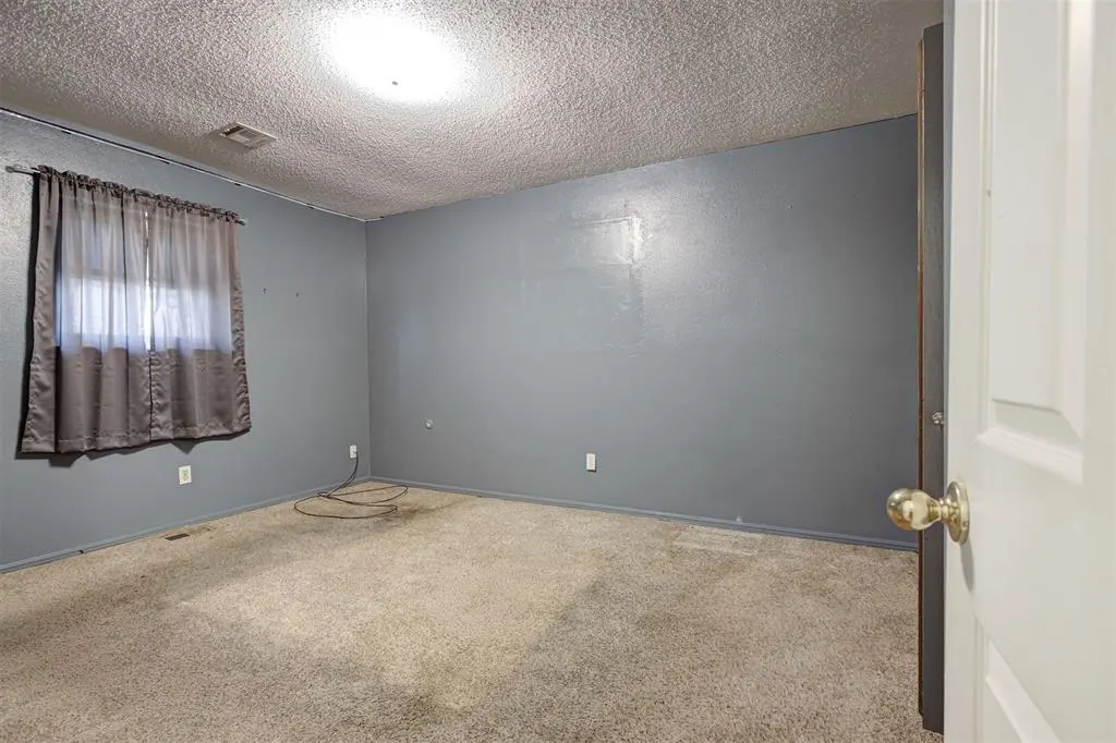 Photo 32 — 8801 Oakridge Drive, Midwest City, OK 73110
