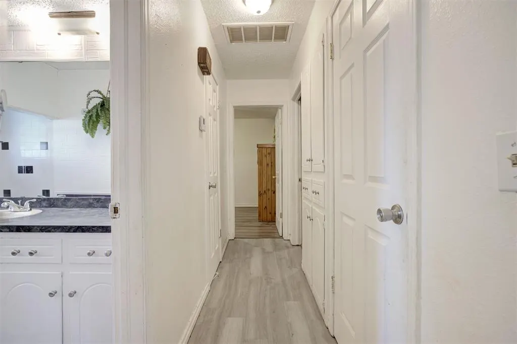 Photo 36 — 8801 Oakridge Drive, Midwest City, OK 73110