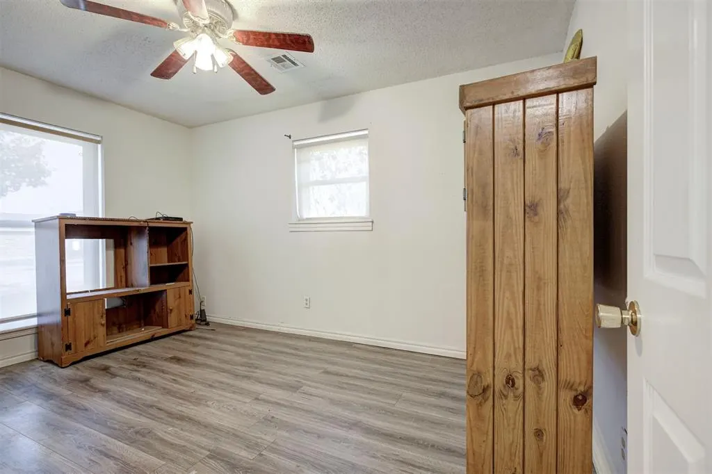 Photo 37 — 8801 Oakridge Drive, Midwest City, OK 73110