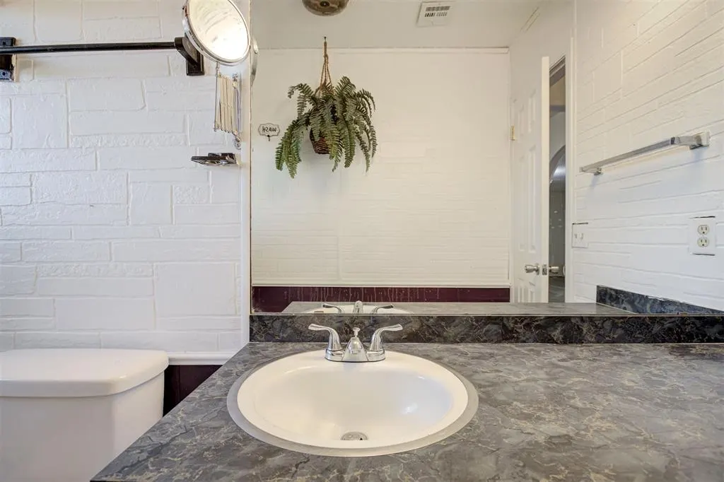 Photo 40 — 8801 Oakridge Drive, Midwest City, OK 73110