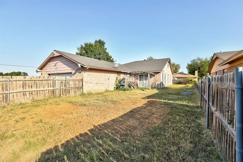 Photo 45 — 8801 Oakridge Drive, Midwest City, OK 73110