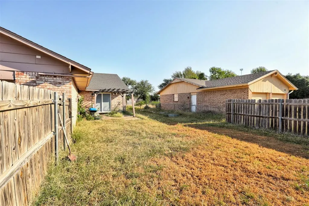 Photo 46 — 8801 Oakridge Drive, Midwest City, OK 73110