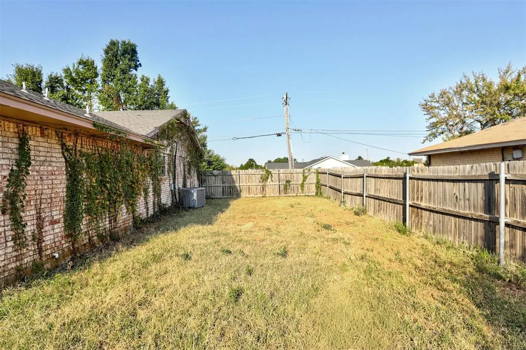 Photo 48 — 8801 Oakridge Drive, Midwest City, OK 73110