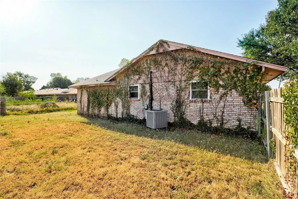 Photo 50 — 8801 Oakridge Drive, Midwest City, OK 73110