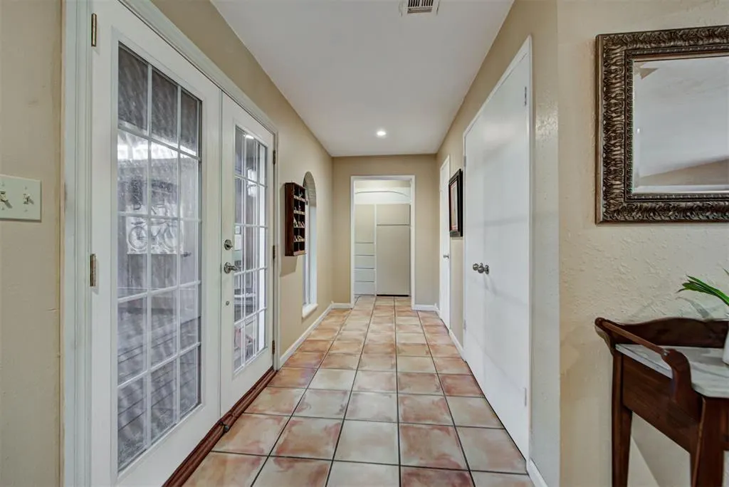 Photo 9 — 4712 NW 77th Street, Oklahoma City, OK 73132