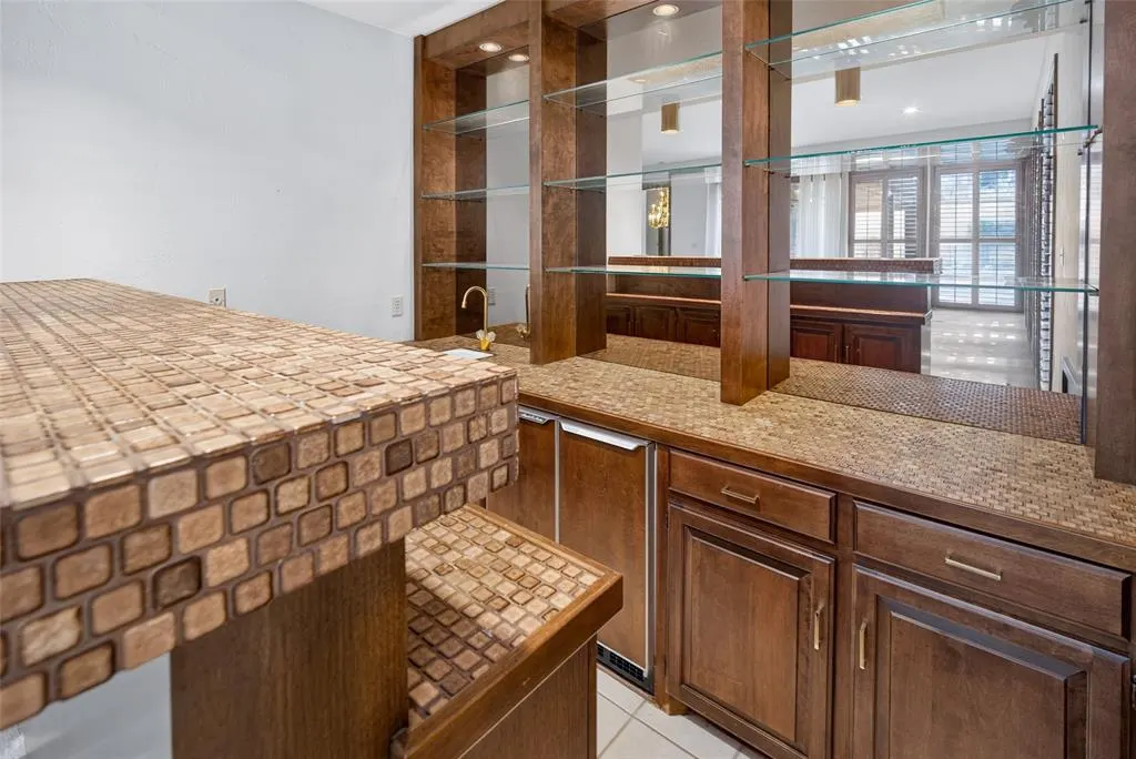 Photo 9 — 4609 Tamarisk Drive, Oklahoma City, OK 73142