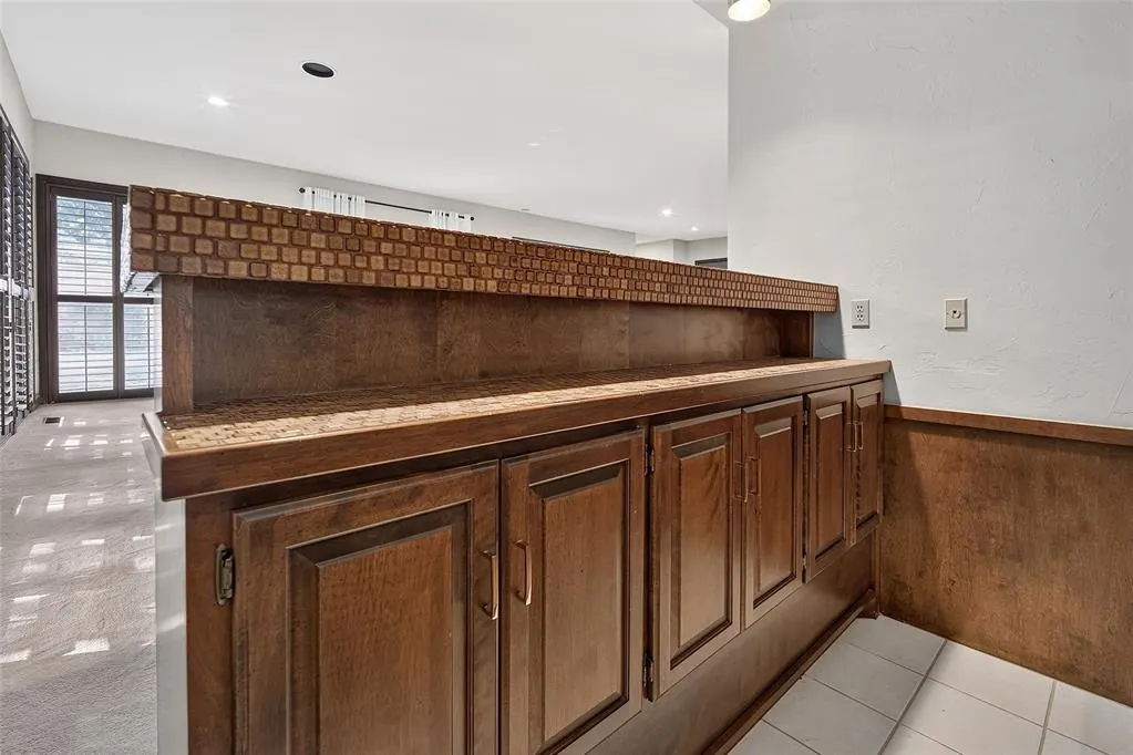 Photo 10 — 4609 Tamarisk Drive, Oklahoma City, OK 73142