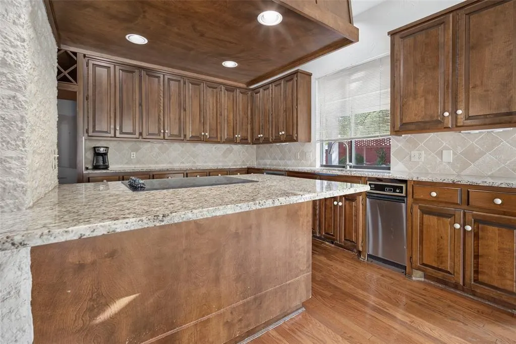 Photo 16 — 4609 Tamarisk Drive, Oklahoma City, OK 73142
