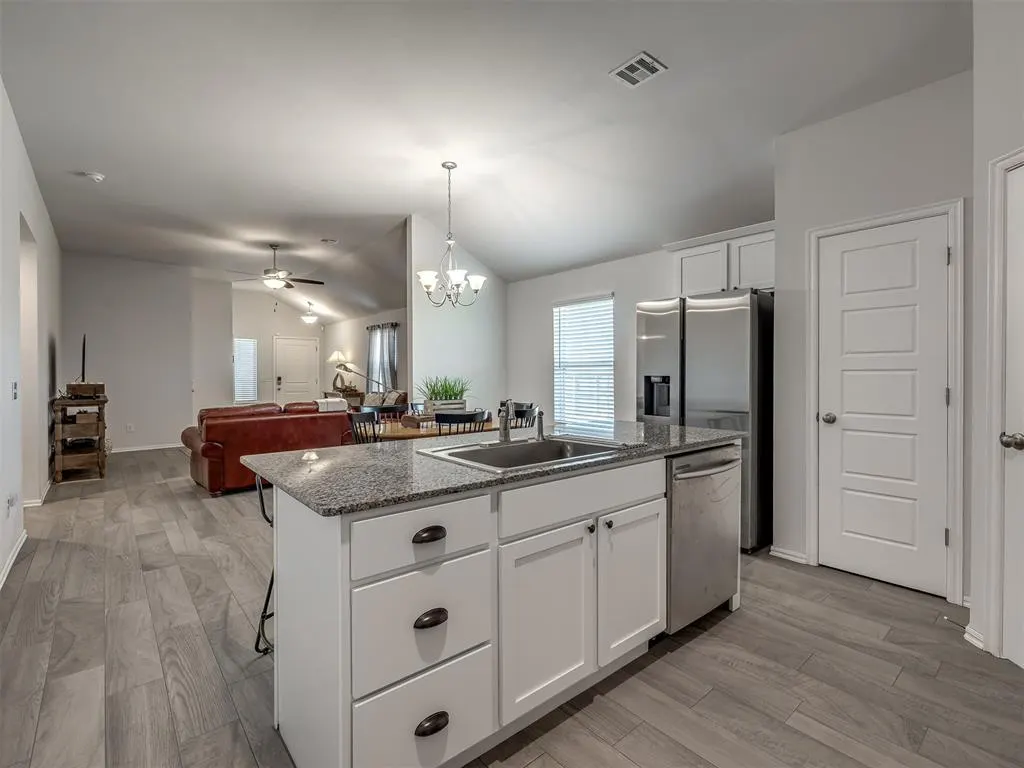 Photo 14 — 19628 Brookville Drive, Edmond, OK 73012
