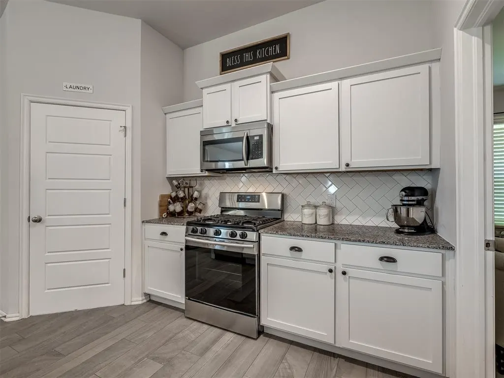 Photo 15 — 19628 Brookville Drive, Edmond, OK 73012