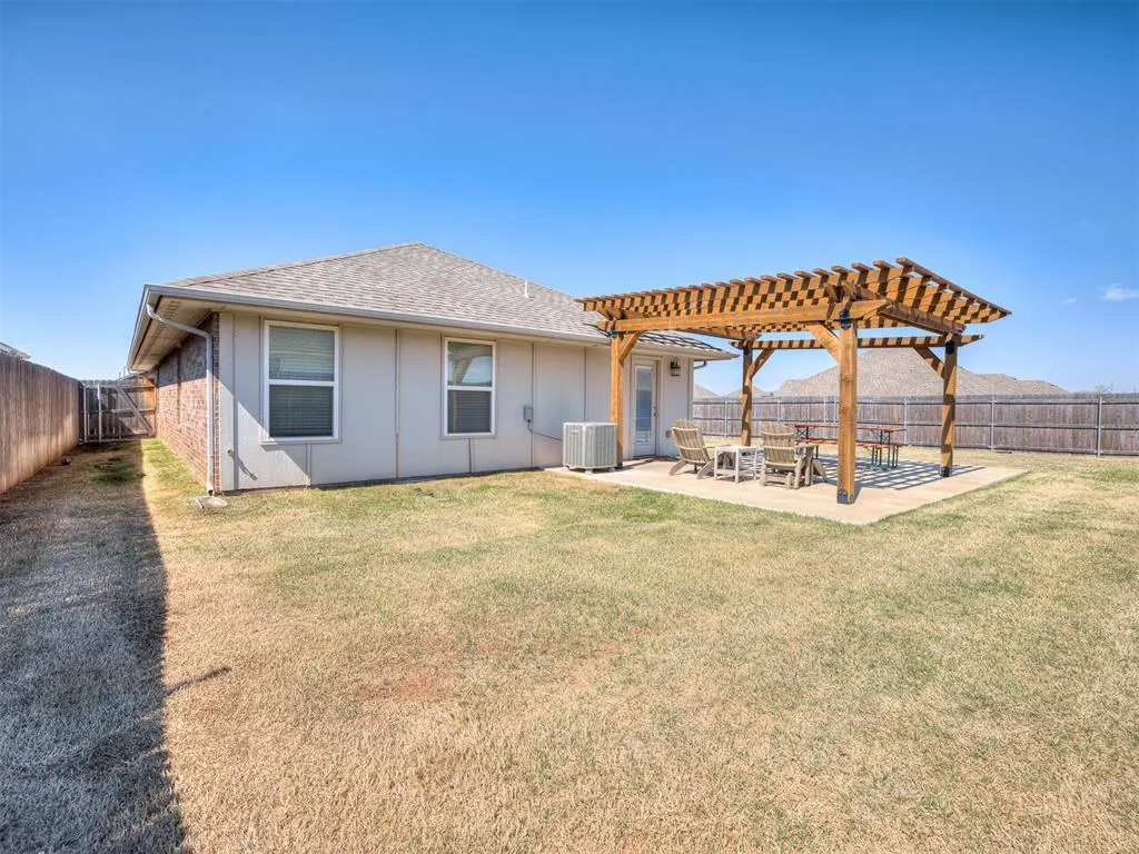 Photo 32 — 19628 Brookville Drive, Edmond, OK 73012