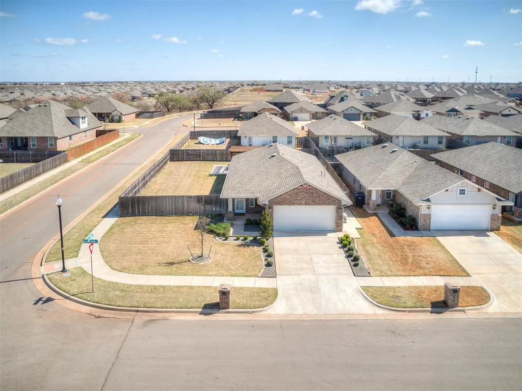 Photo 39 — 19628 Brookville Drive, Edmond, OK 73012