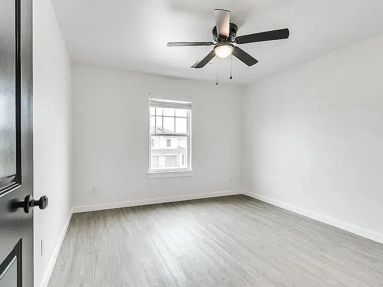 Photo 4 — 2203 SW SW 102nd Pl Place, Oklahoma City, OK 73159