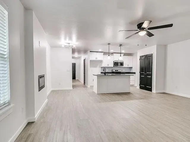 Photo 7 — 2203 SW SW 102nd Pl Place, Oklahoma City, OK 73159