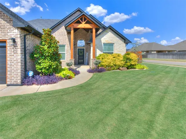 Photo 5 — 9317 NW 82nd Street, Yukon, OK 73099
