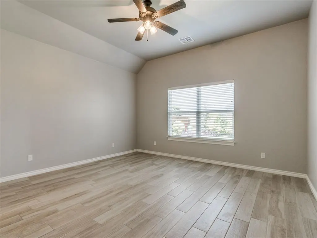 Photo 21 — 9317 NW 82nd Street, Yukon, OK 73099