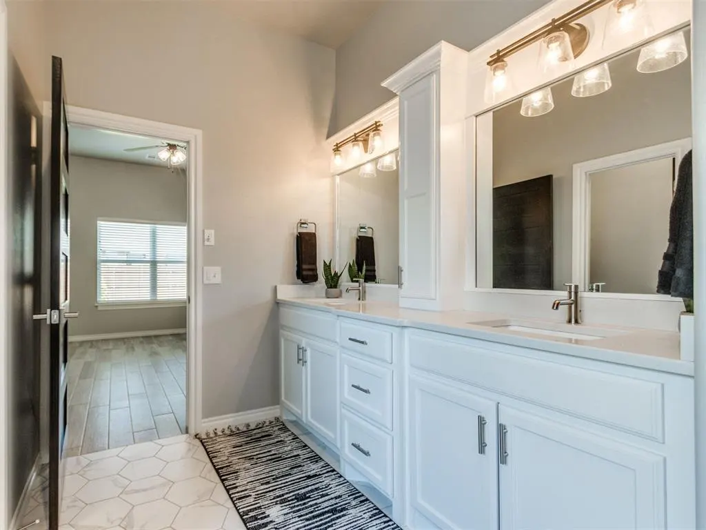 Photo 24 — 9317 NW 82nd Street, Yukon, OK 73099