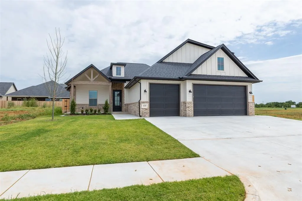 Photo 41 — 16108 Segovia Drive, Oklahoma City, OK 73170